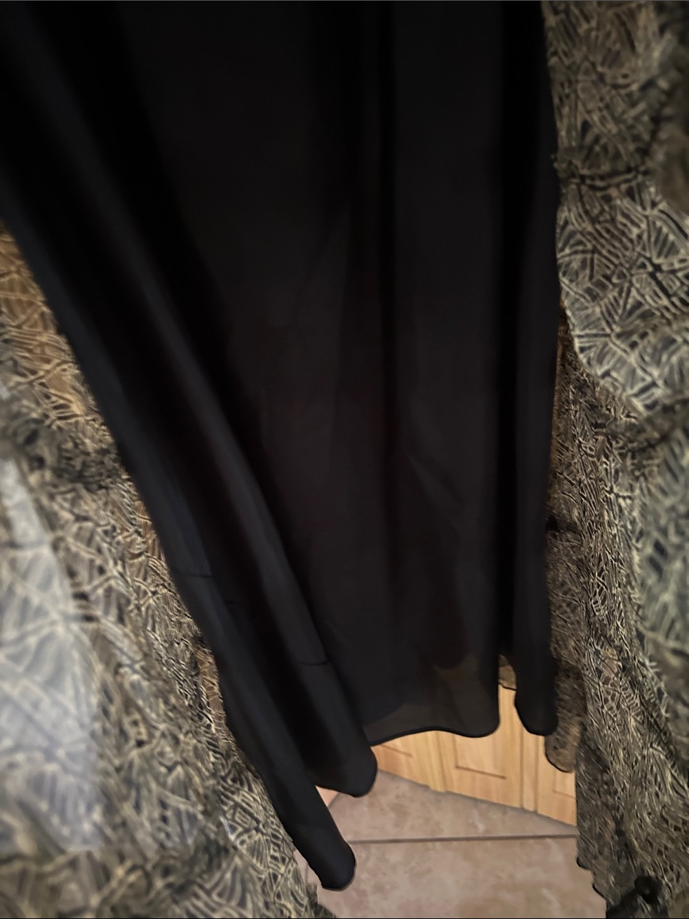 Jones New York Black and Gold Sleeveless V-Neck Maxi Dress - Picture 2 of 5